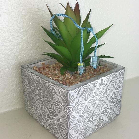 Handmade Chinese Knotting Bracelet W/ Glass Beads - Picture 4 of 8